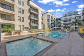 Cozy Oasis in Marina Del Rey!Free Swimming Pool and Parking